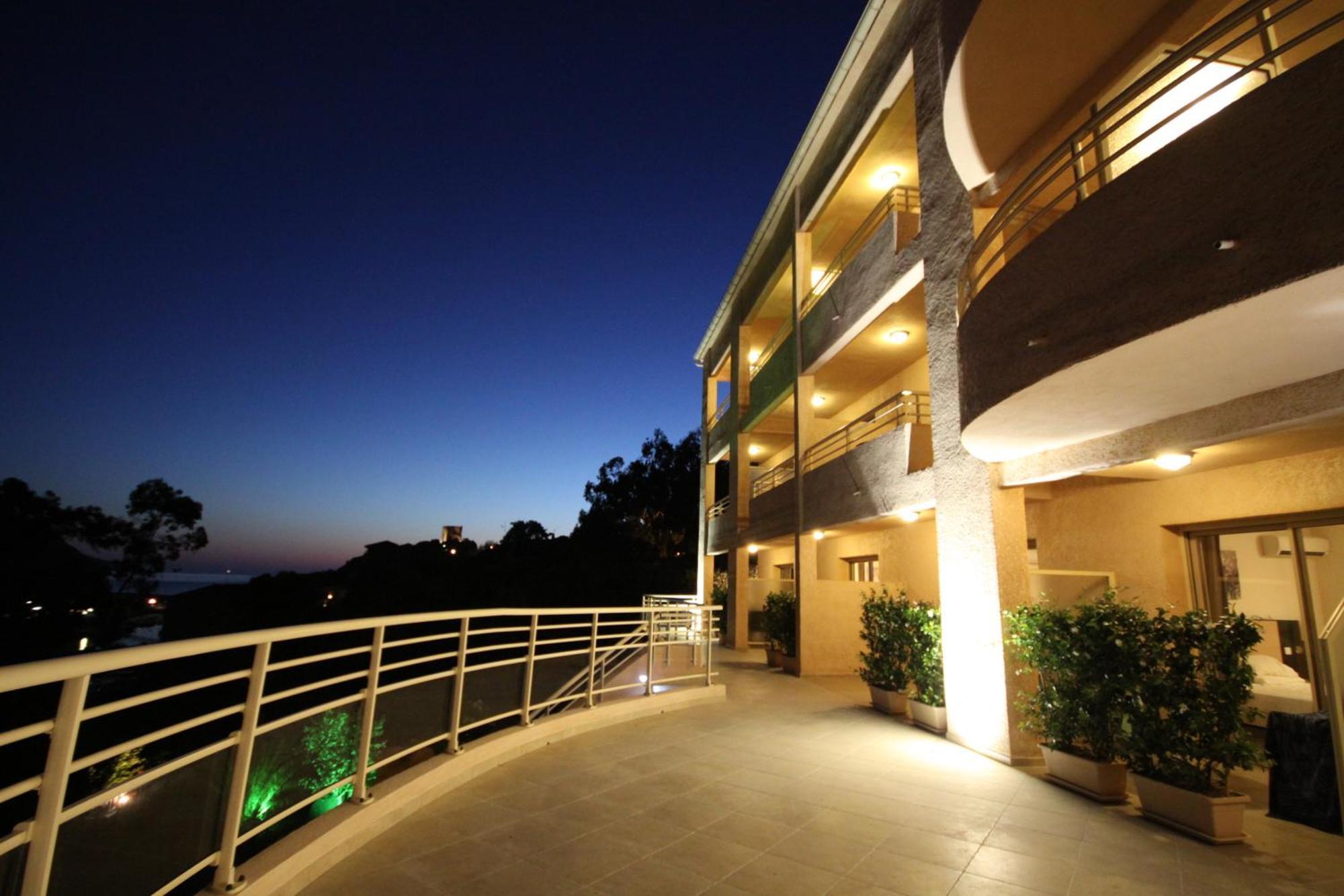 Hotel Et Residence Costa Rossa Porto  Exterior foto